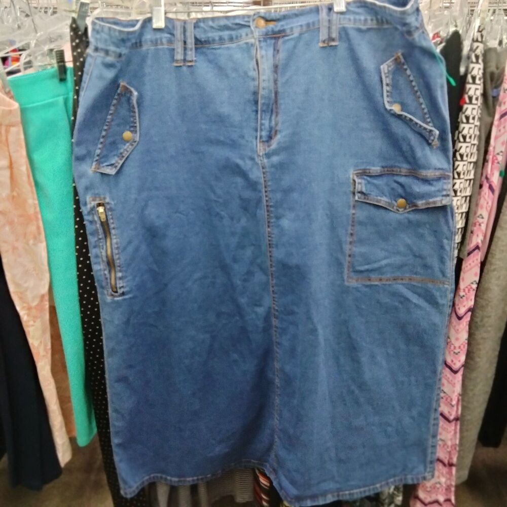 JUKEBOX  Blue Denim Jean Skirt Womens Size 24 Plus Stretch